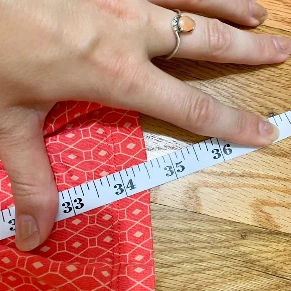 Seraphine Maternity Nursing Knit Wrap Tie Dress Geometric Coral Print, Size 8 - Picture 9 of 9